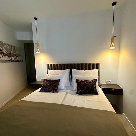 Mariani Luxury Rooms In Center Split Luaran gambar