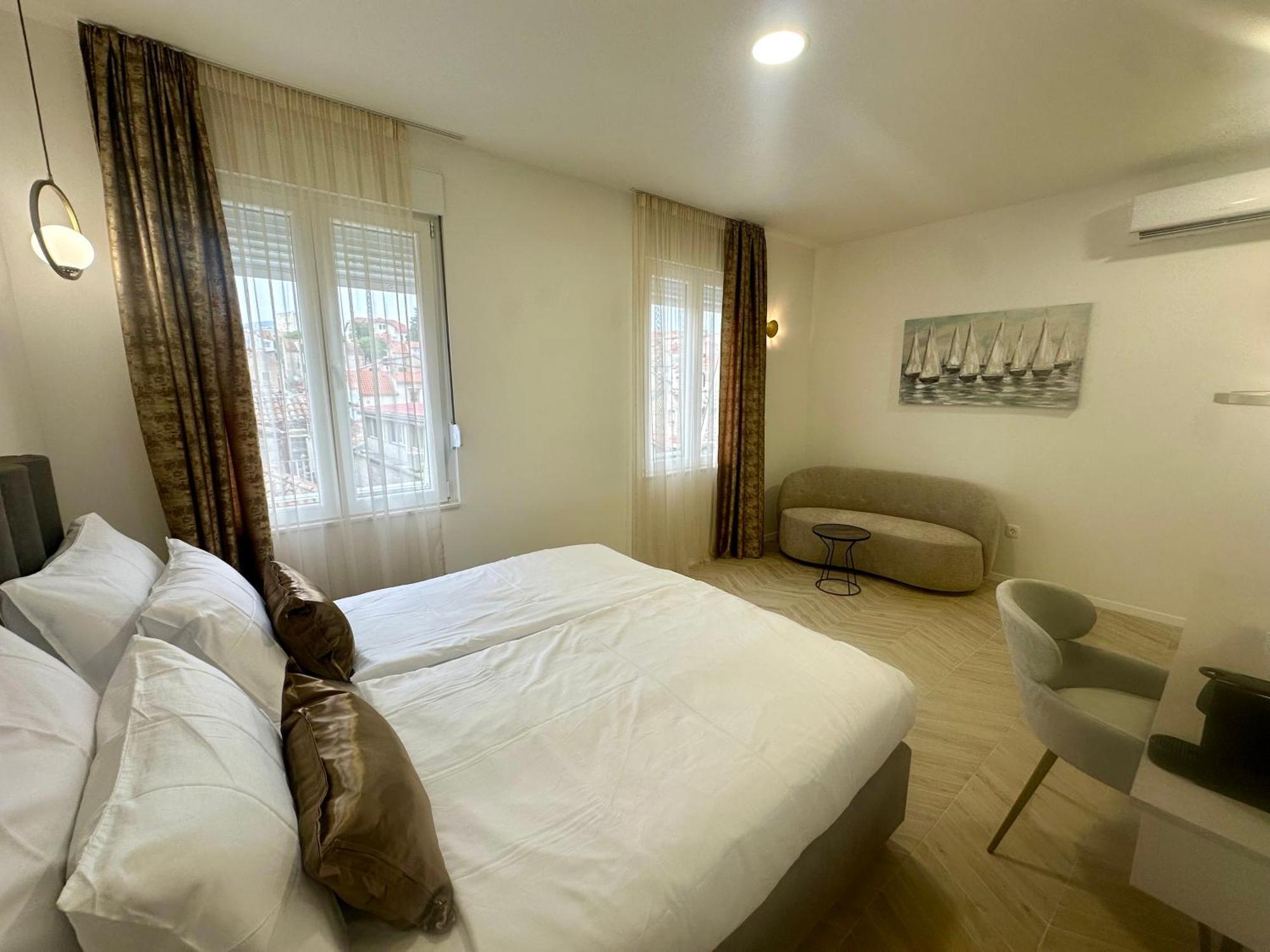 Mariani Luxury Rooms In Center Split Luaran gambar