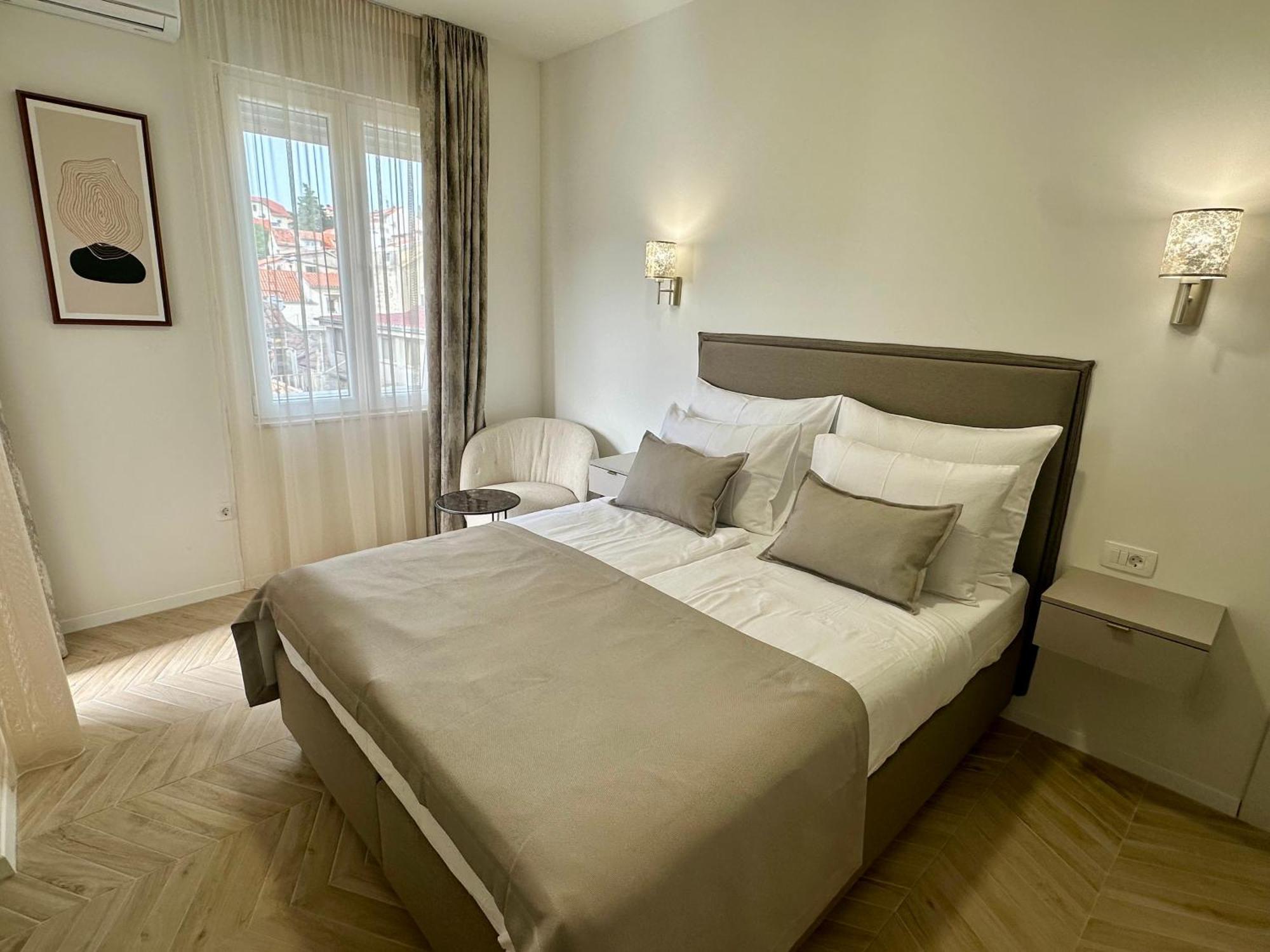 Mariani Luxury Rooms In Center Split Luaran gambar