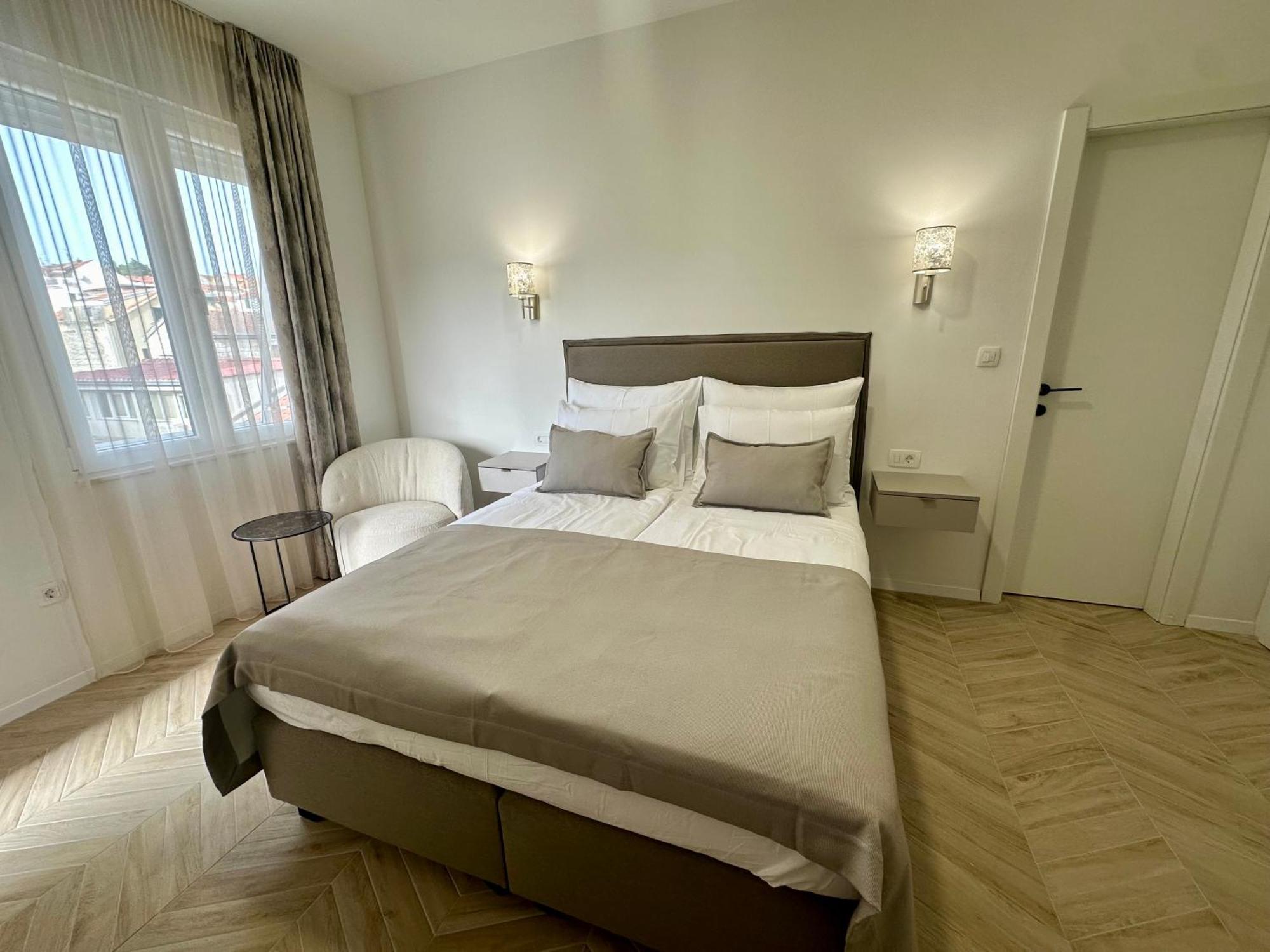 Mariani Luxury Rooms In Center Split Luaran gambar
