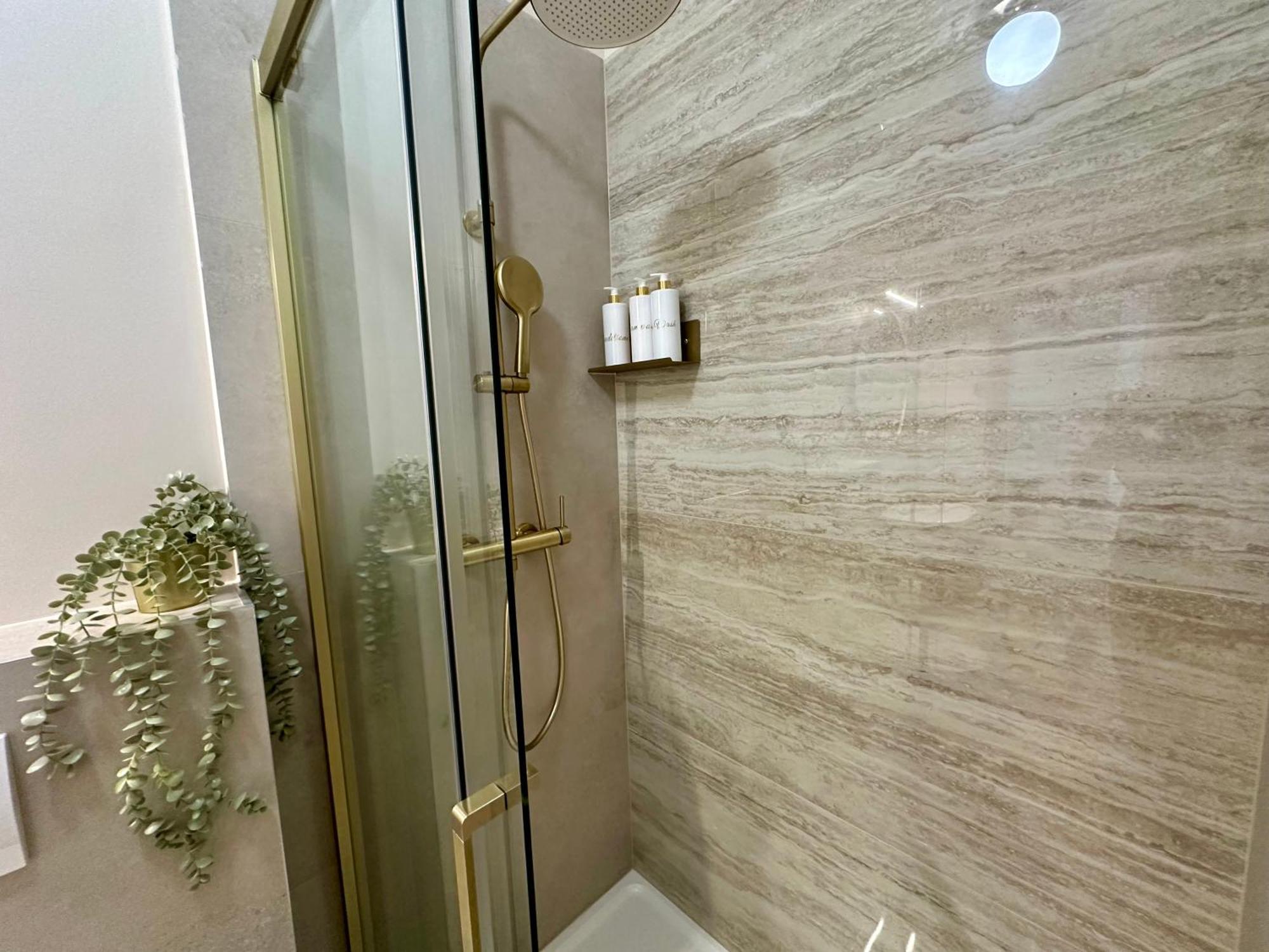 Mariani Luxury Rooms In Center Split Luaran gambar