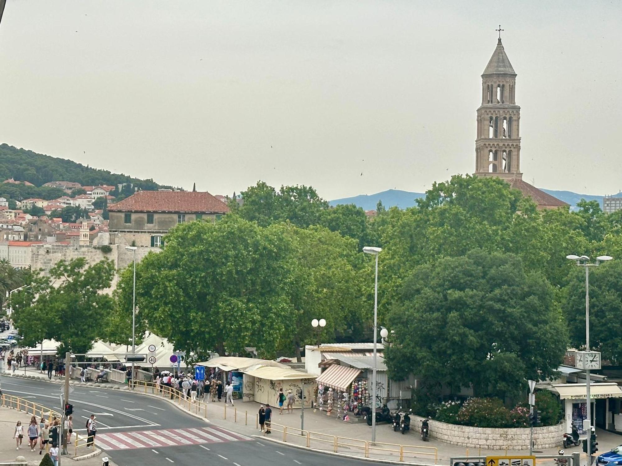Mariani Luxury Rooms In Center Split Luaran gambar