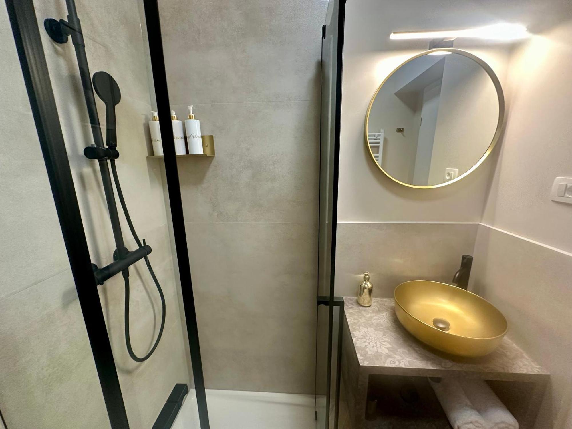 Mariani Luxury Rooms In Center Split Luaran gambar