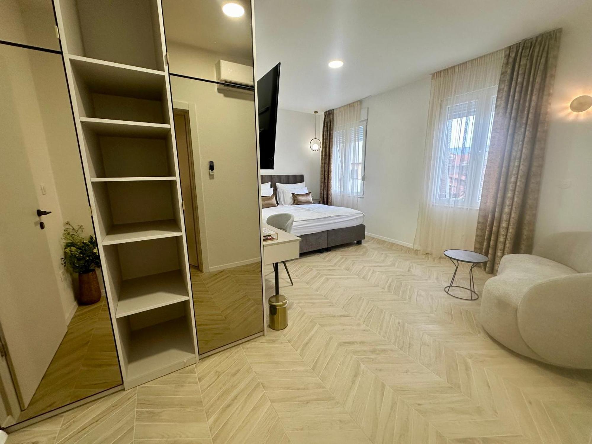 Mariani Luxury Rooms In Center Split Luaran gambar