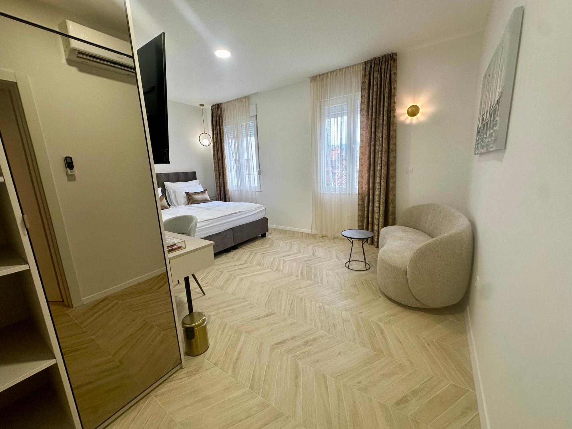 Mariani Luxury Rooms In Center Split Luaran gambar