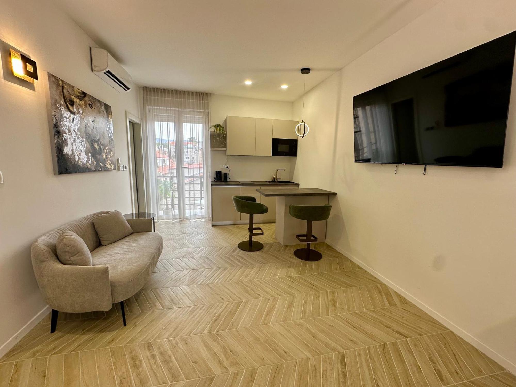 Mariani Luxury Rooms In Center Split Luaran gambar