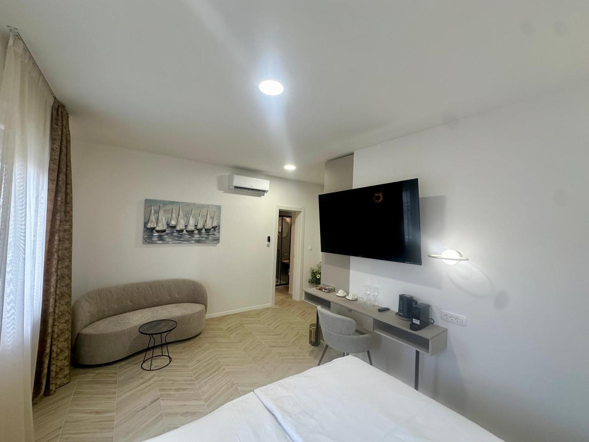 Mariani Luxury Rooms In Center Split Luaran gambar