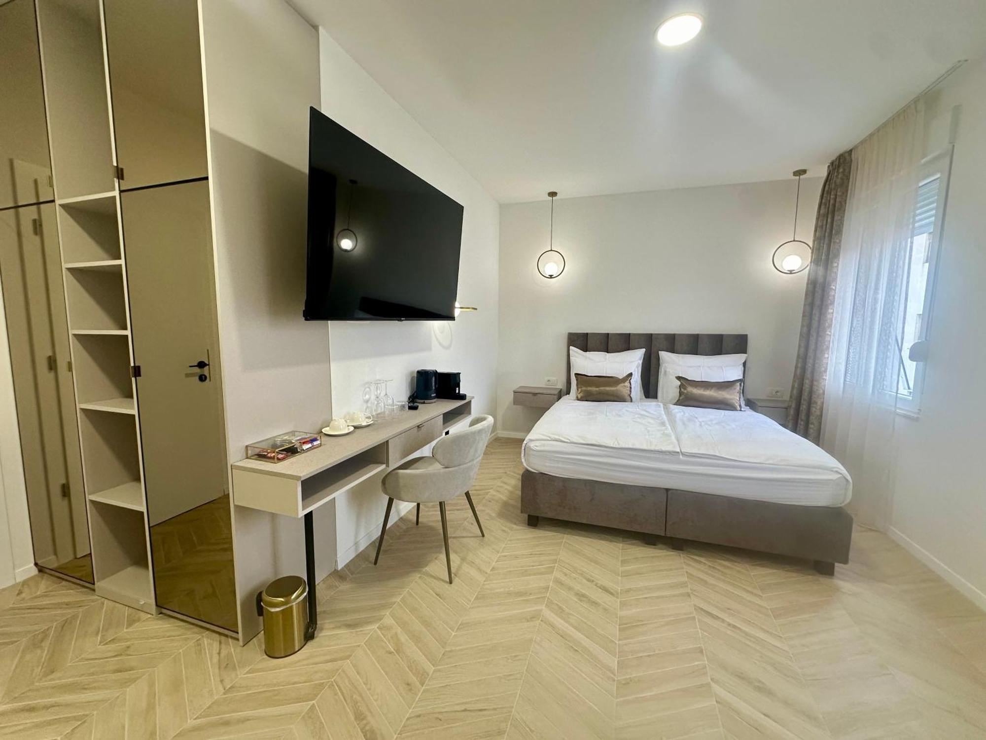 Mariani Luxury Rooms In Center Split Luaran gambar