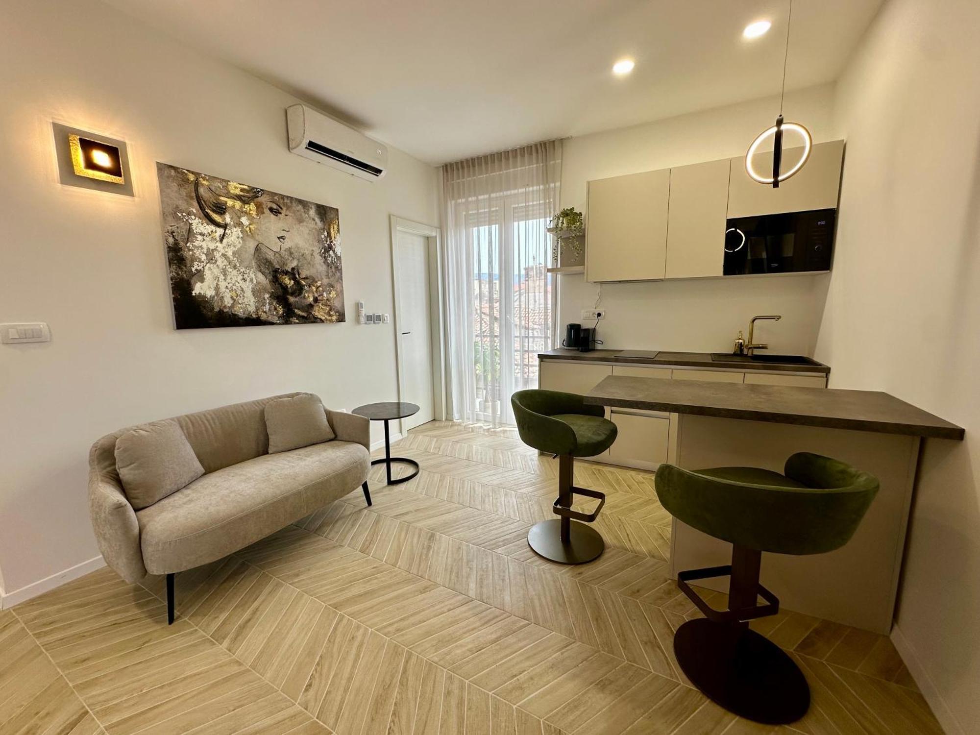 Mariani Luxury Rooms In Center Split Luaran gambar