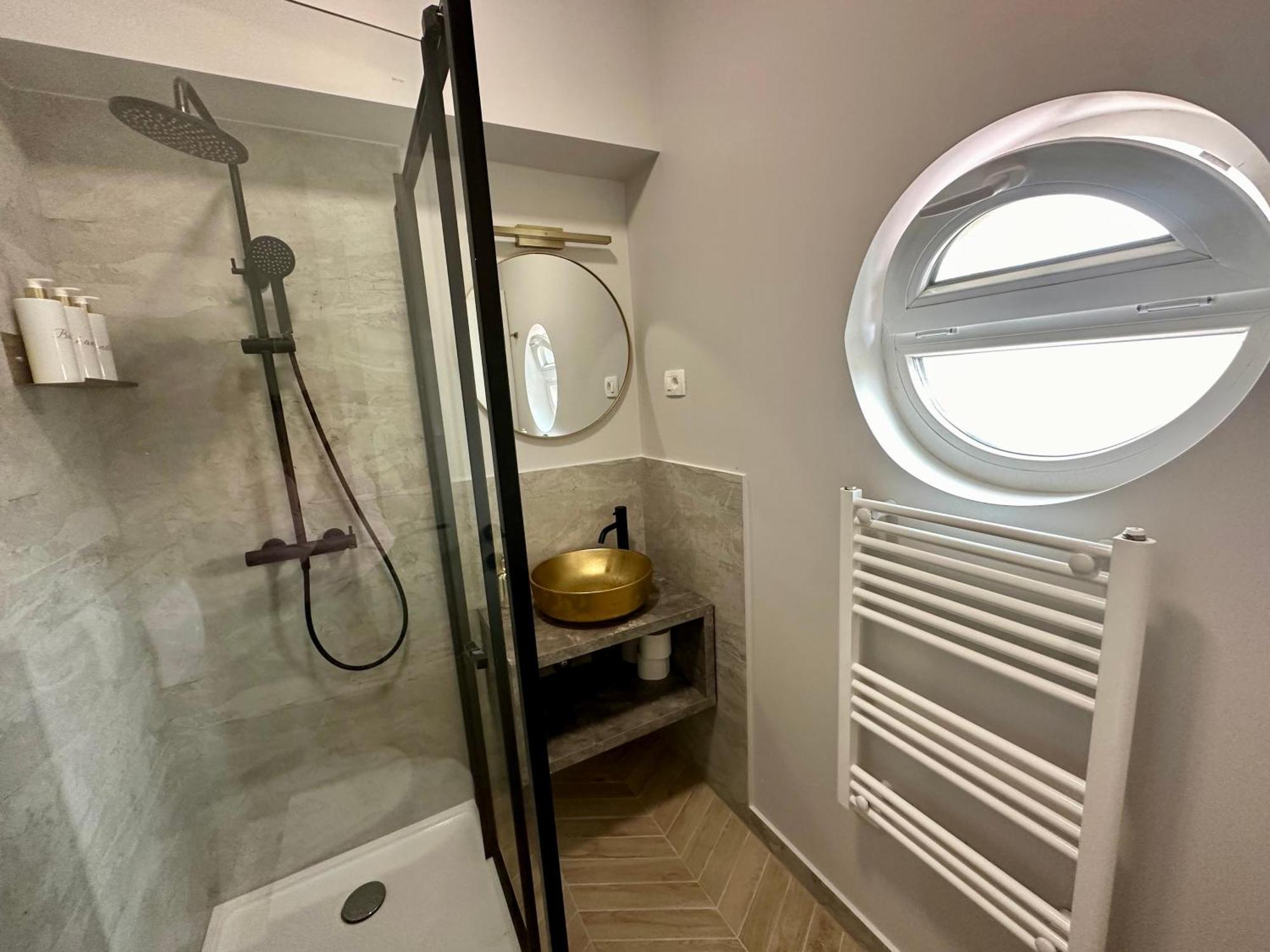 Mariani Luxury Rooms In Center Split Luaran gambar