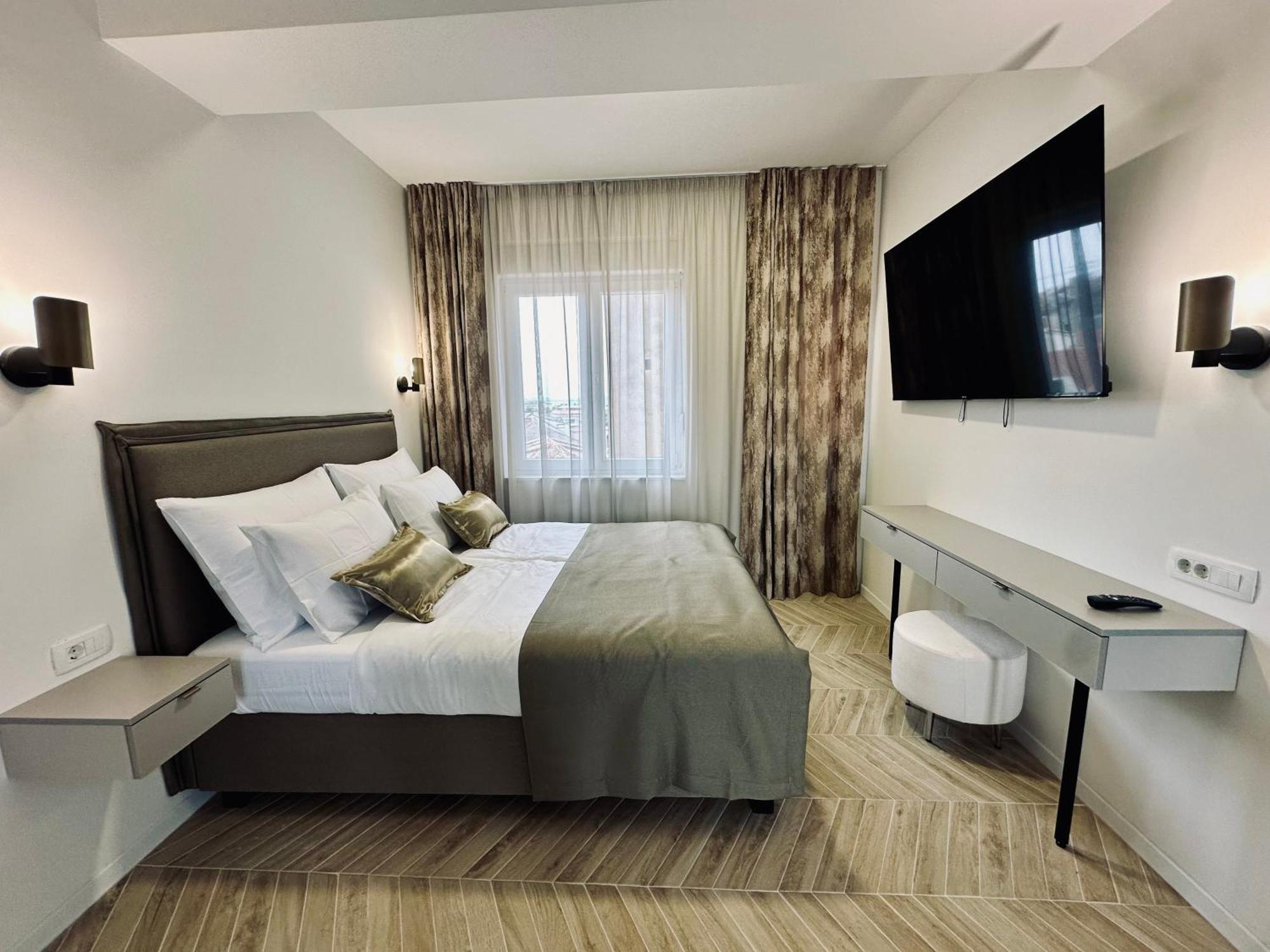 Mariani Luxury Rooms In Center Split Luaran gambar