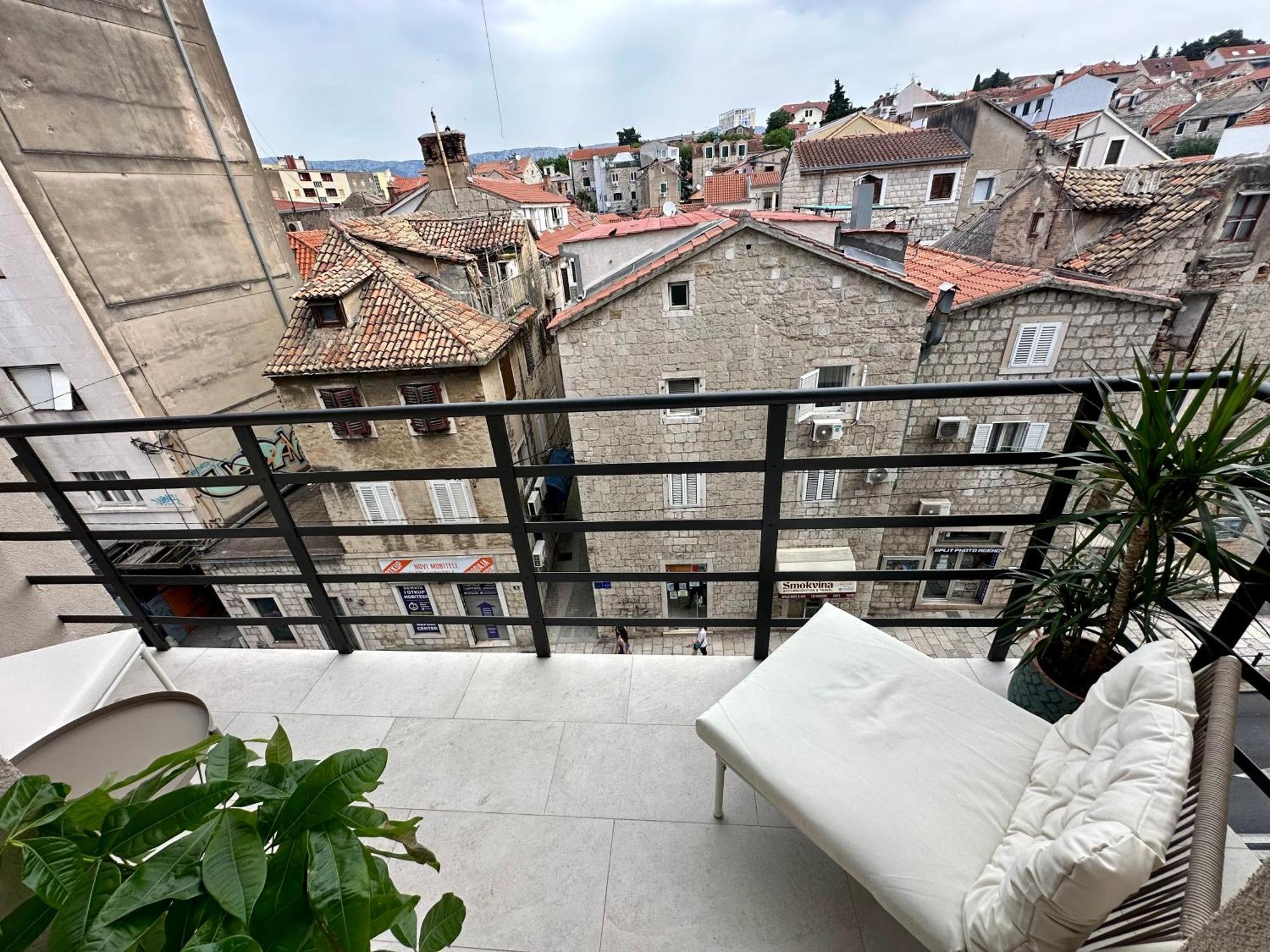 Mariani Luxury Rooms In Center Split Luaran gambar