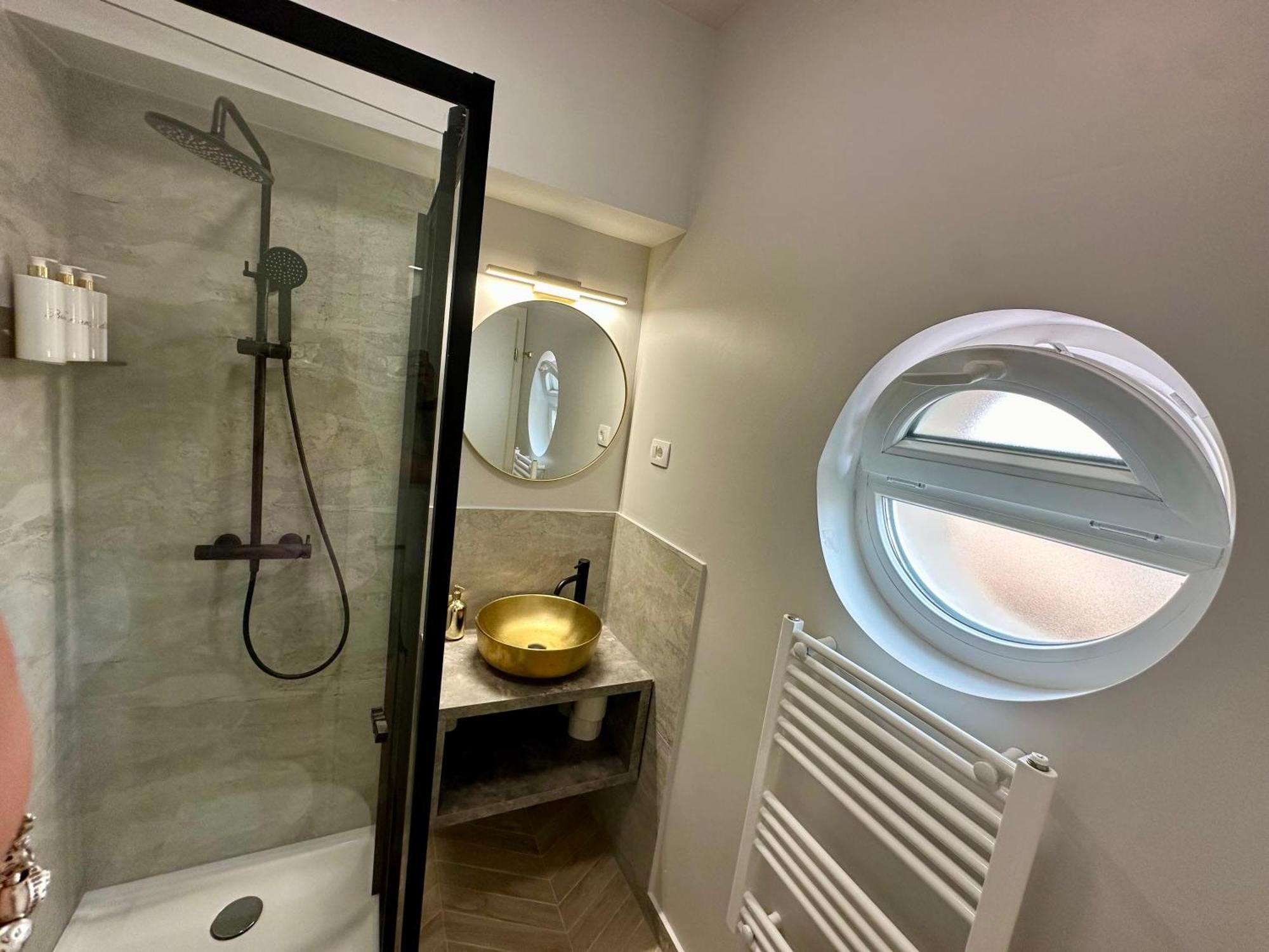 Mariani Luxury Rooms In Center Split Luaran gambar