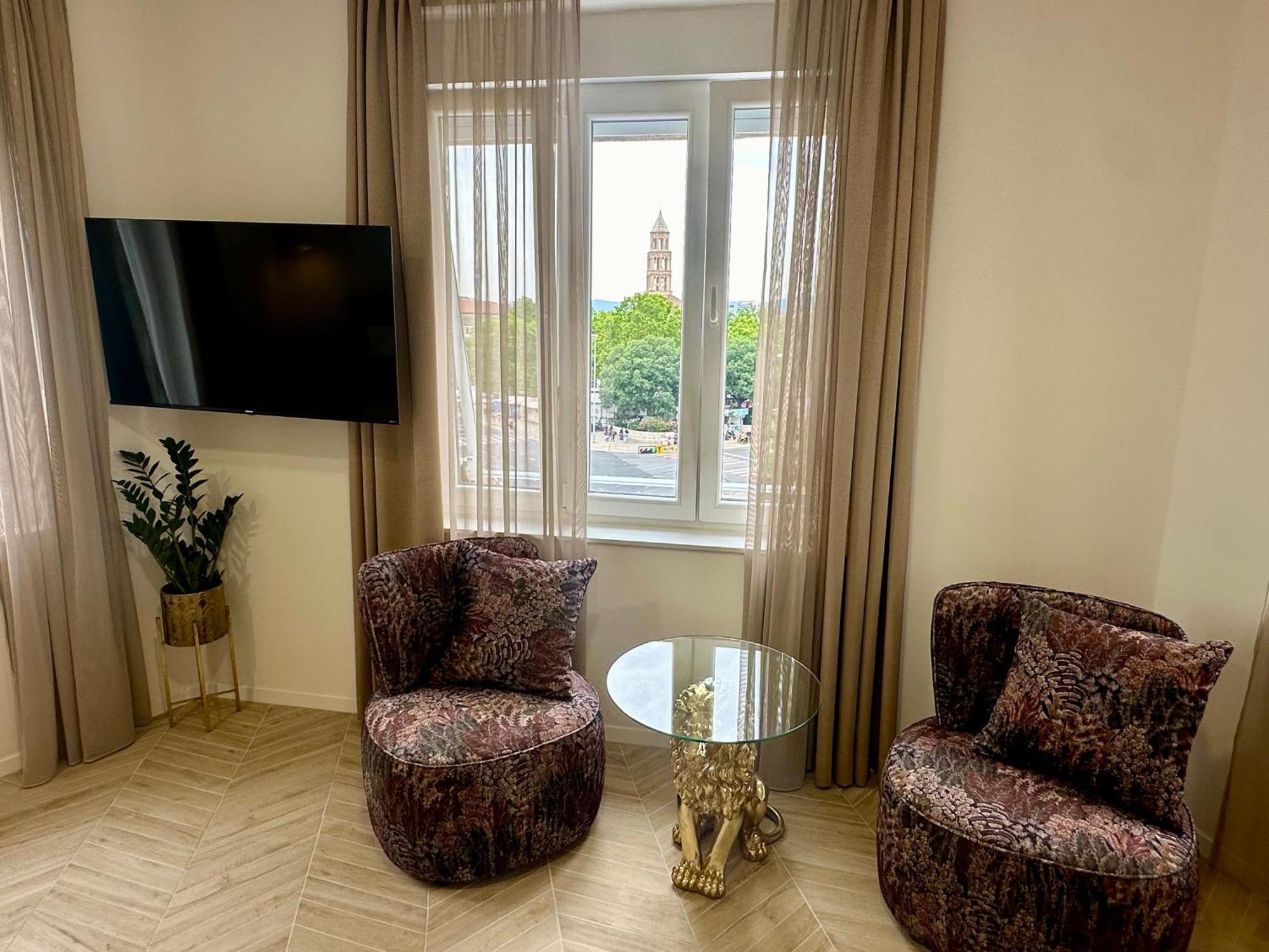 Mariani Luxury Rooms In Center Split Luaran gambar