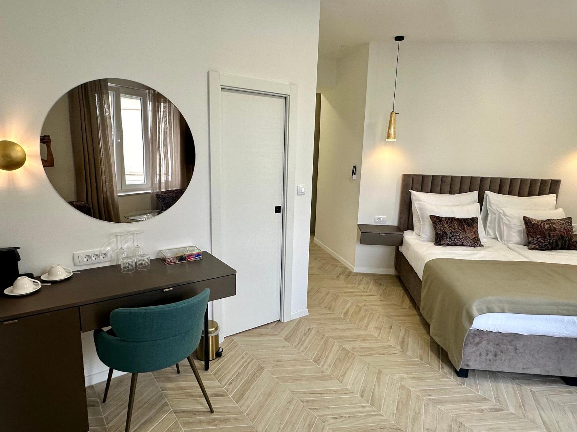 Mariani Luxury Rooms In Center Split Luaran gambar