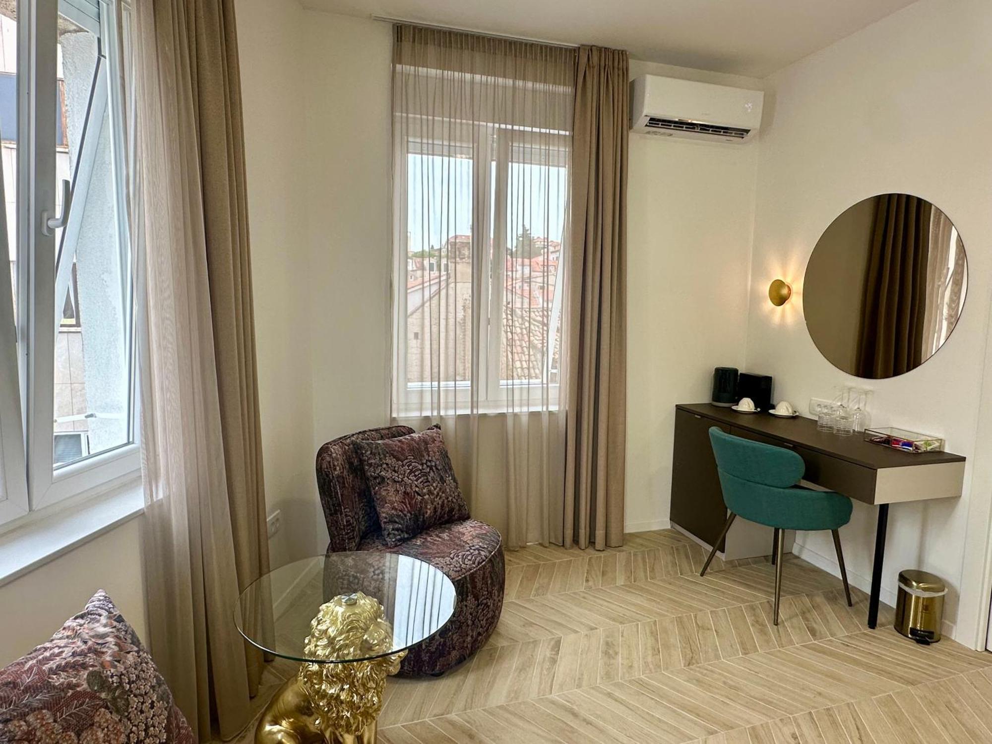 Mariani Luxury Rooms In Center Split Luaran gambar